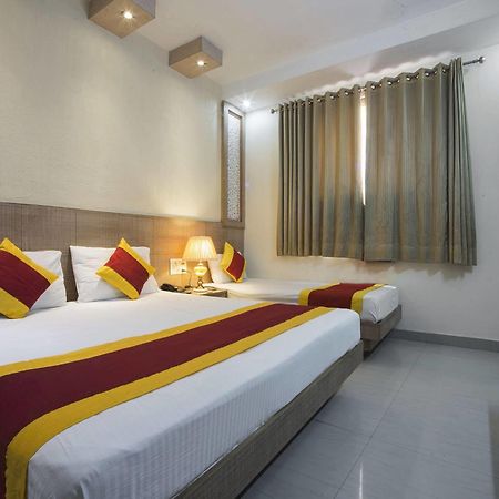 Hotel Baba Inn-By Rcg Hotels Нью-Дели Экстерьер фото